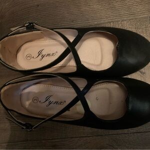 Cross Strap Girl’s Size 3 Mary Janes